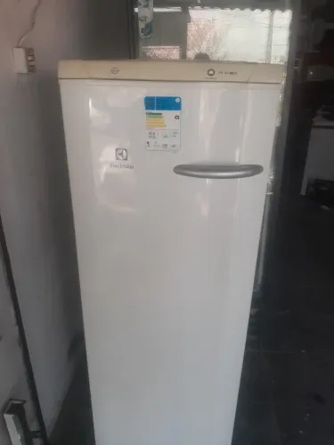 freezer eletrolux 110vts 6 gavetas