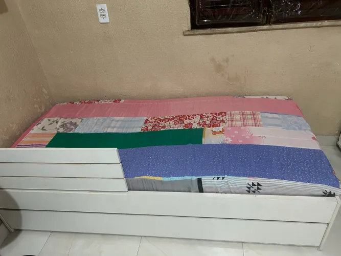 Vendo cama duas em uma