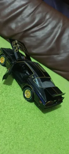 Miniatura 1/18 Pontiac