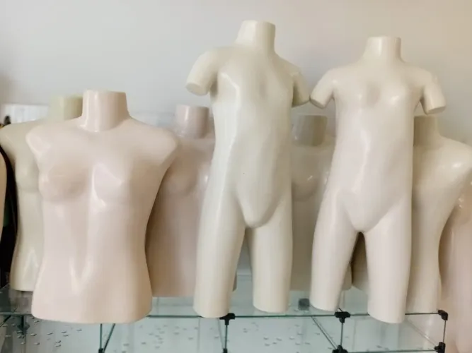 Manequins