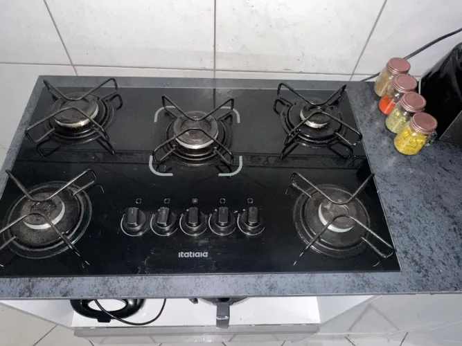 Balcão + Cooktop 5 bocas Itatiaia