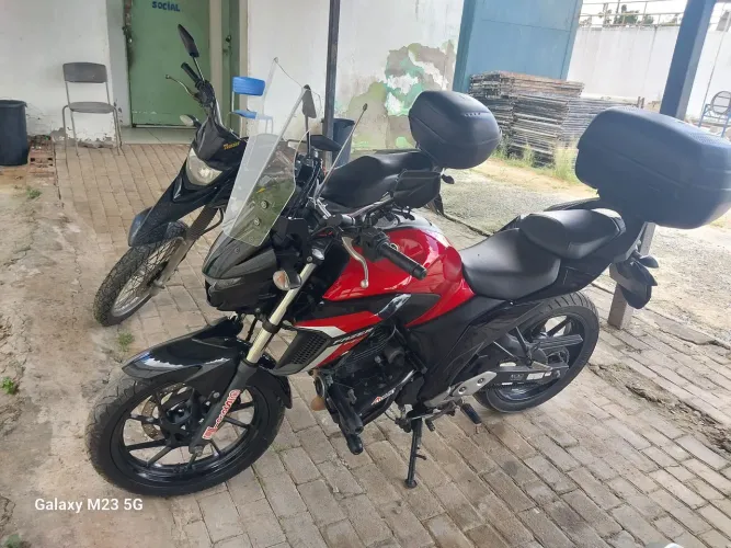 Moto extra não vendo pra lojista e espertalhões nem tentem.