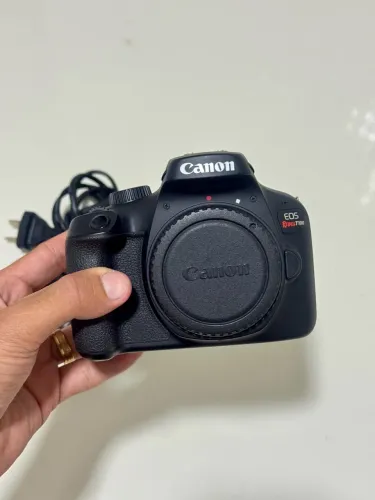 Canon T100
