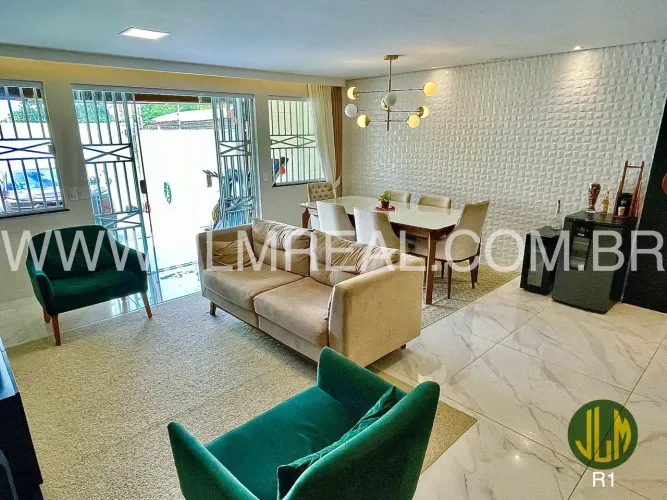 VENDO CASA DUPLEX DE 131m², PORTEIRA FECHADA, NA MARAPONGA