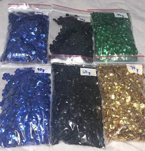 300 gramas, Lantejoulas nas cores azul royal, dourada, verde, preto