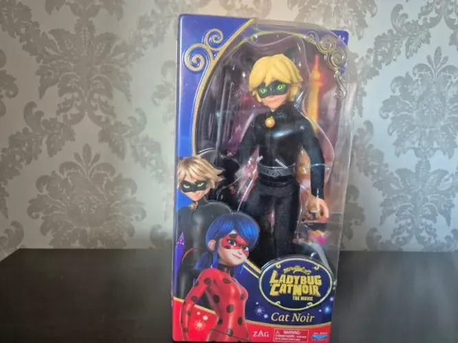 Boneco Cat Noir. Miraculous As Aventuras De Ladybug O Filme
