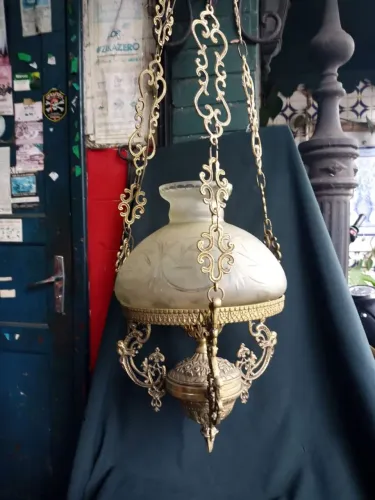 Lustre antigo em bronze com cúpula em cristal lapidado antiguidade satine
