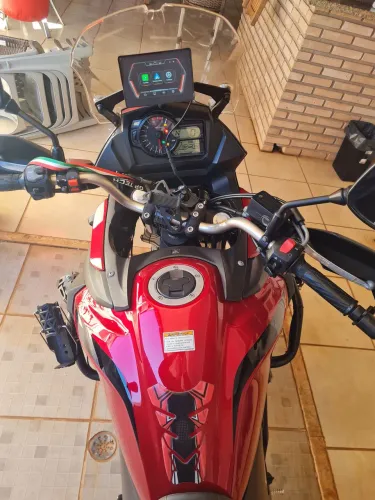 Vstron 650 aventure