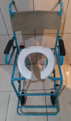 Cadeira de banho e higiene