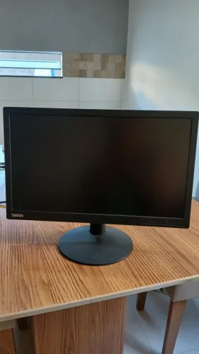 Monitor Lenovo 19,5 HD+