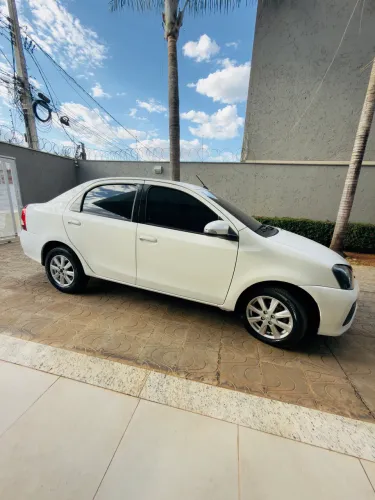 Toyota Etios X Plus Sedan 1.5 Flex 16V 4P Mec. 2019