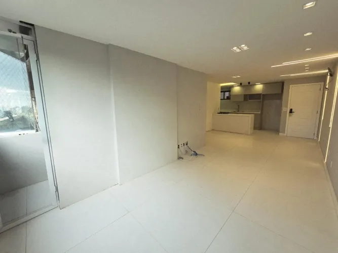 Apartamento de 3 quartos, sendo 2 suítes no Renascença 94 metros com projetados