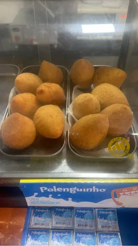 Quadriciclo em estado de novo