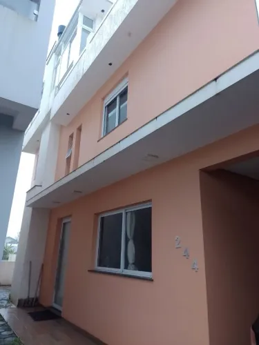 Triplex mobiliado sob medida 130m do mar bella torres sc 