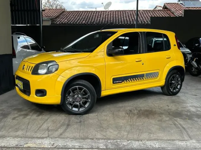 Fiat Uno Sport.interlagos 1.4 EVO F.flex 8V 2013