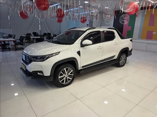 Fiat Strada Volcano 1.3 Flex 8V CD 2023