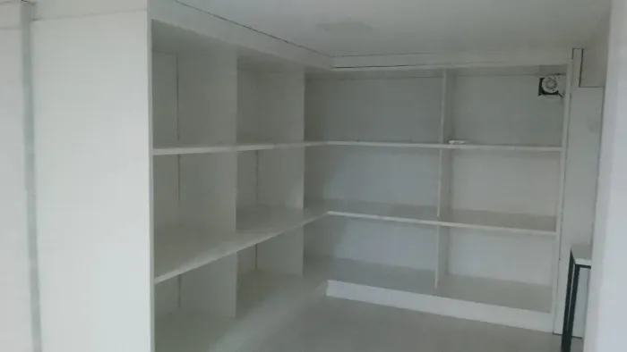 Armário expositor grande em mdf