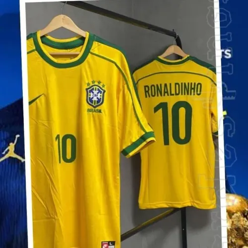 Camisas retrô do Brasil