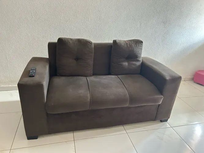 Vendo conjunto sofá e poltrona