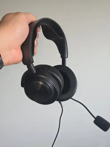 Headset Arctis Nova Pro (MIC COM DEFEITO)