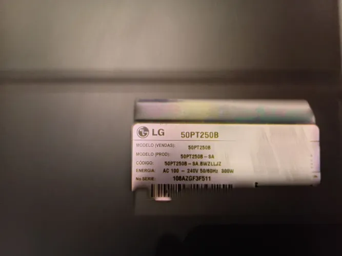 Tv 51 polegadas lg plasma completa c controle e pezinho . Tela trincada desapego 150.00