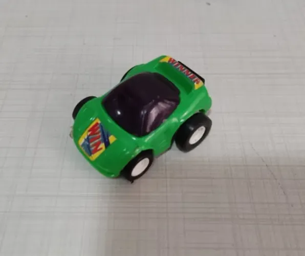 Miniatura Verde Pequeno