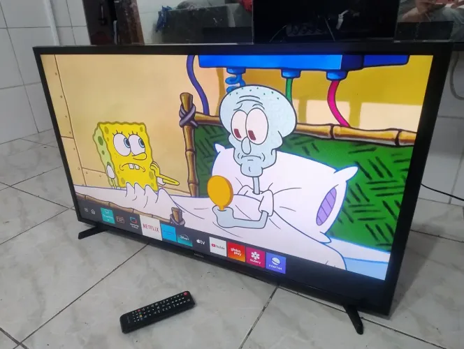 Samsung 43 polegadas smart wi-fi modelo novo tizen