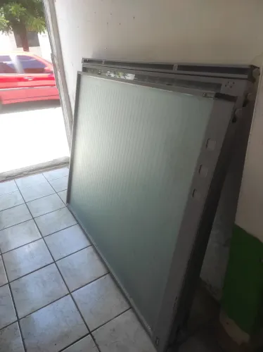 Divisória de vidro