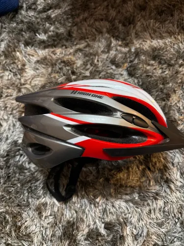 Capacete