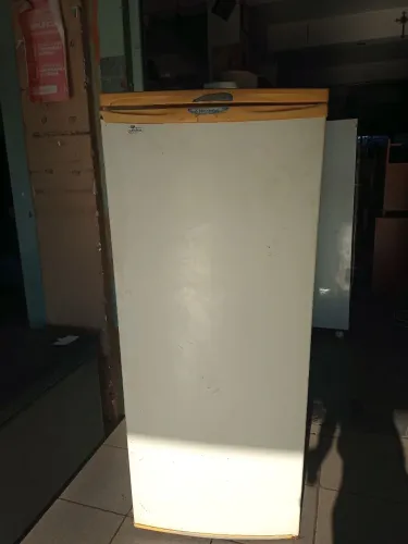 Usada geladeira 310 litros Eletrolux