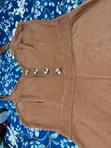Macaquinho / Vestido Feminino Terracota com Botões