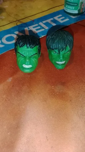 Heads Hulk escala Marvel Select
