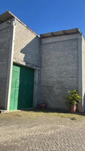 ALUGO GALPÃO C/230 MTS, ÓTIMA LOCALIZAÇÃO