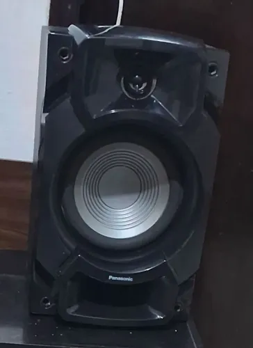 DUAS CAIXAS ACÚSTICAS PANASONIC