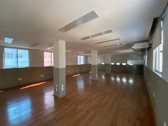 Prédio comercial para locação no bairro Santo Antônio em Belo Horizonte