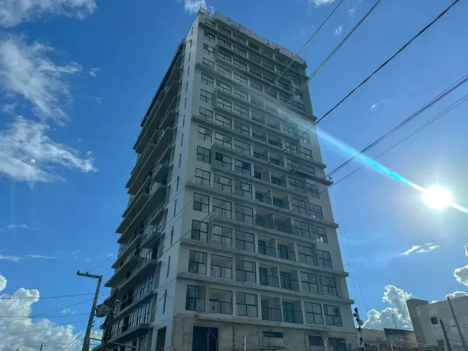 Apartamento no Catolé de 3 quartos com área de lazer completa