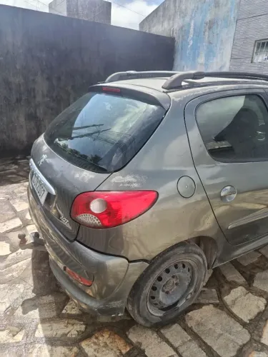 Peugeot 207 XR 1.4 Flex 8V 5P 2013