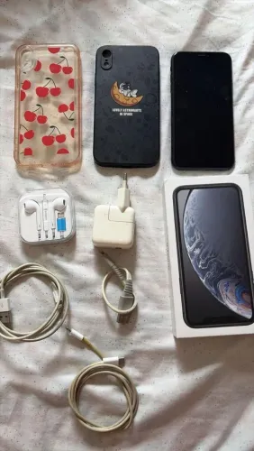 iPhone XR 64GB Completo 