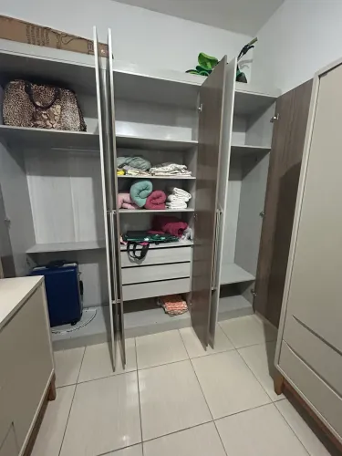 Guarda roupa casal