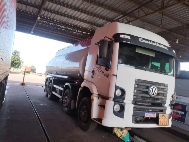 Caminhão bitruck