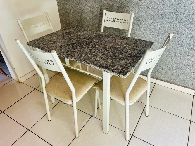 Jogo de mesa NOVO ENTREGO