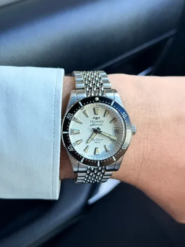 Technos SkyDiver 500m branco edição limitada 294/300
