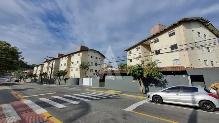 Apartamento residencial de 2 quartos no bairro Saguaçu com 43,40 m².