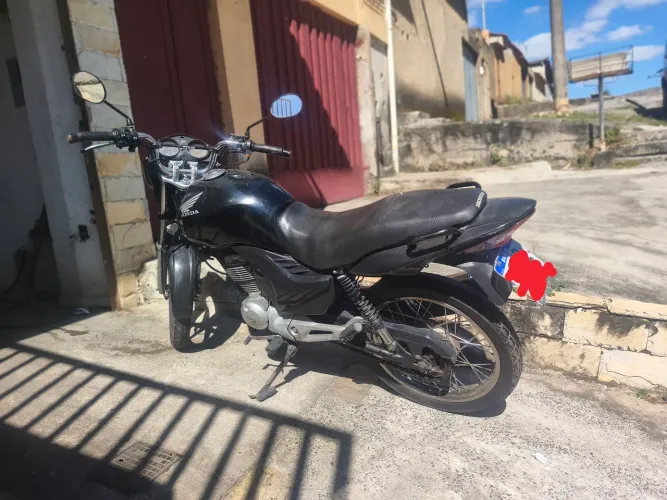 Vende-se motocom multas