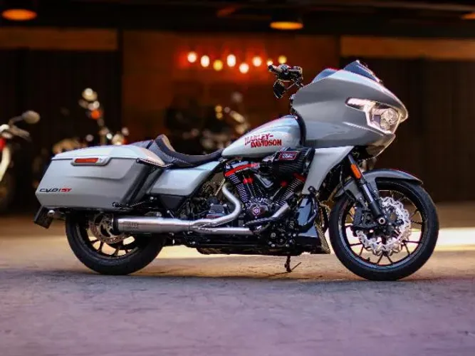 HARLEY-DAVIDSON CVO LIMITED FLHTKSE 1900 cc