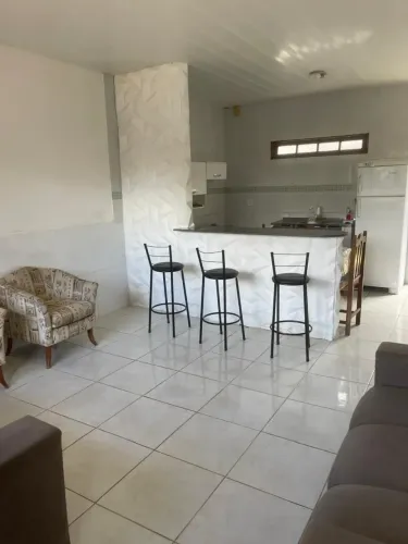 Charme, Economia e Segurança: Casa de Vila com Quintal e Energia Solar