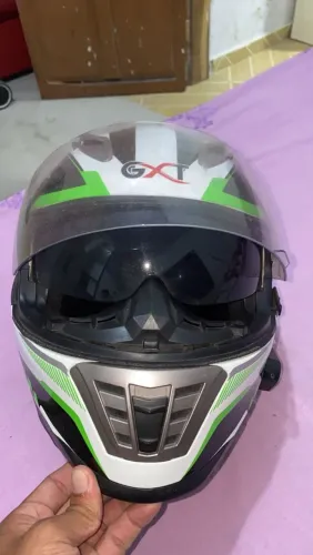 CAPACETE GTX / TAM 56 (ACOMPANHA INTERCOMUNICADOR)