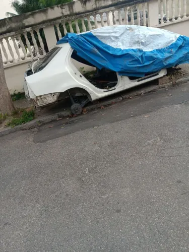 Sucata carcaça Toyota etios