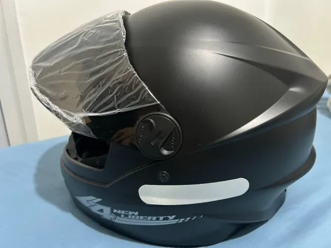 Capacete Pro Tork fechado (nunca usado)