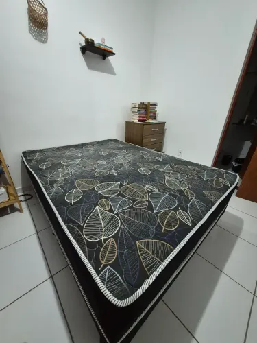 Vendo cama de casal box